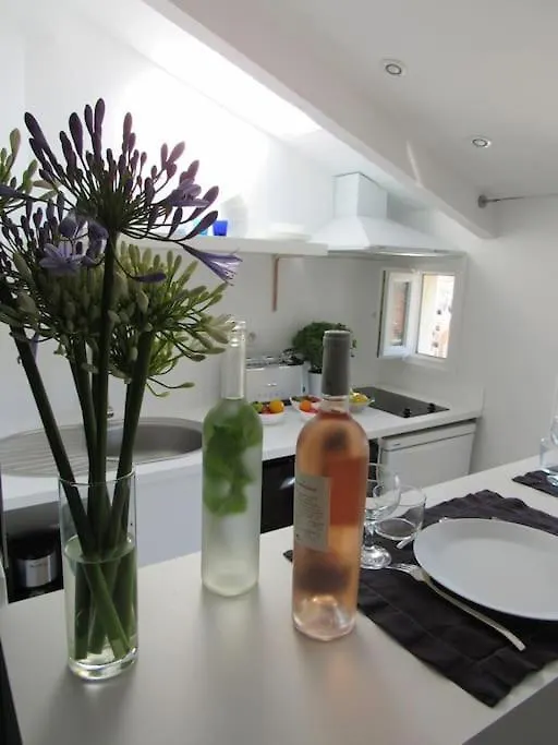 Апартаменты Homelivia, Lovely One Bedroom Flat Place Garibaldi Et Port Ницца