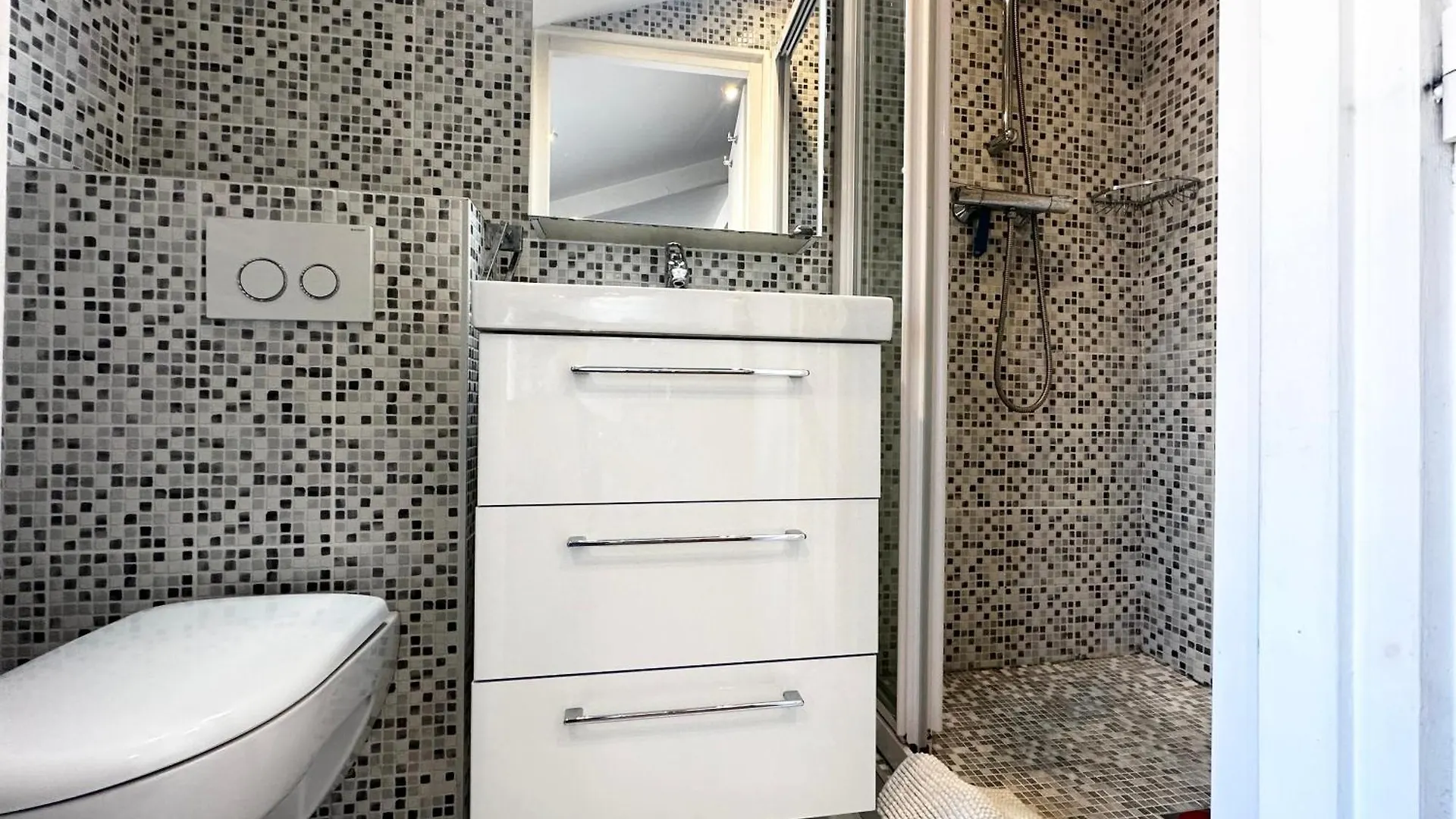 Апартаменты Homelivia, Lovely One Bedroom Flat Place Garibaldi Et Port Ницца